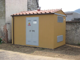 Cabina elettrica DG 2061 Rev. 06 con Tetto a due Falde Cabina elettrica DG 2061 Rev. 06 con Tetto a due Falde